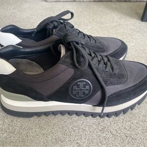 Tory Burch Sneakers size 7.5. In excellent condition!!